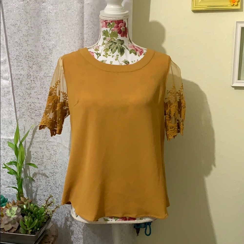 Kaii Mustard Yellow Top